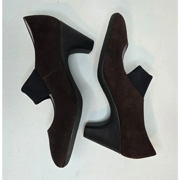 WOMEN'S Johnston & Murphy Denise Coffee Brown Suede 10 M Slip-On Heel Pump New - Picture 5 of 9